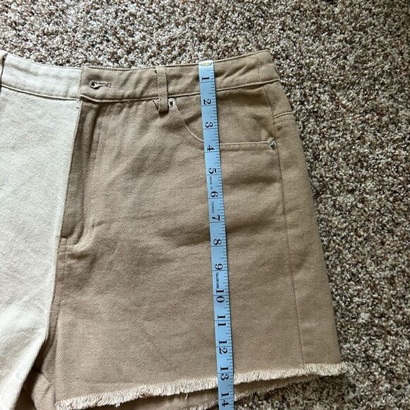 Papermoon Women’s Selma Tan Two Toned Color Block Shorts Size Large NWT - Picture 11 of 12